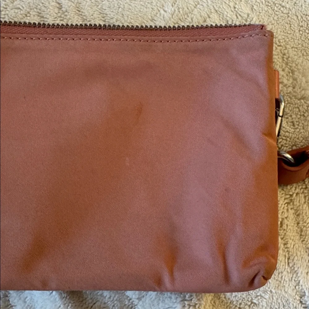 Lululemon Now and Always Pouch - soft Coral/ blush pink - Picture 5 of 12